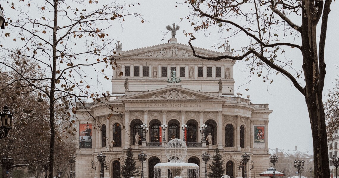 News 6 Alte Oper Frankfurt am Opernplatz — Frankfurt